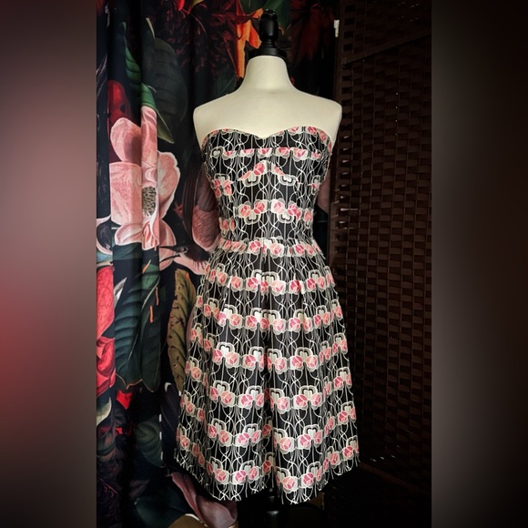 Velvet Torch Dresses & Skirts - Velvet Torch Retro-Style Strapless Dress